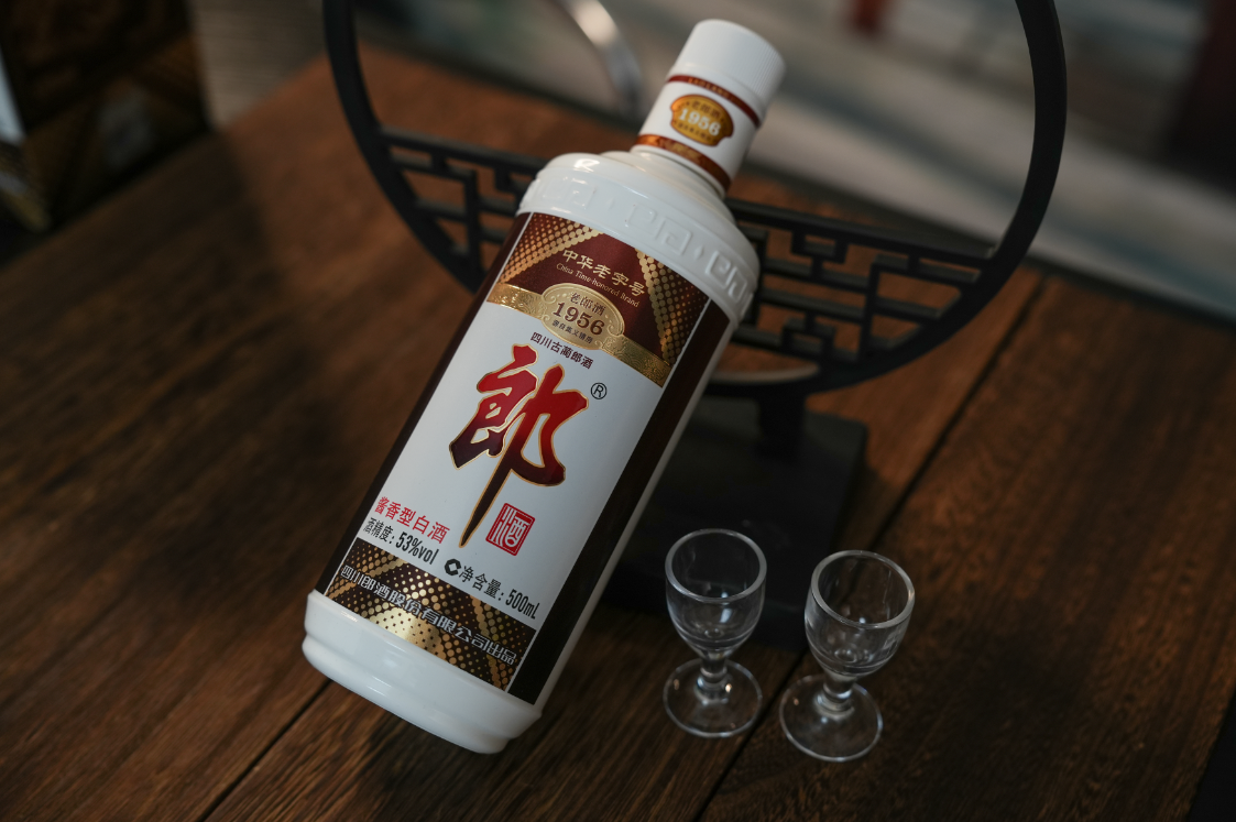 ���������㣬�������֣����ɾ�1956�ط������11��8��ȫ���ذ�������